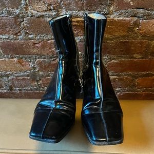 Like-New Suzanne Rae Spazzolato Black Leather Boots